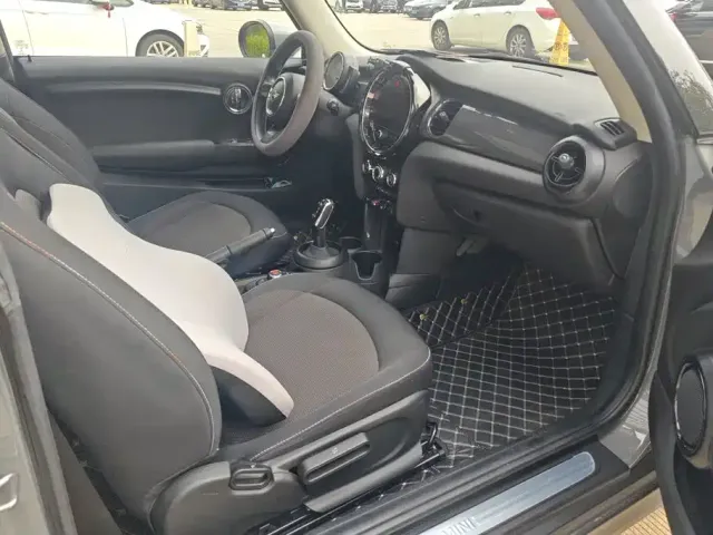 MINI Hatch — Фото автомобиля 8