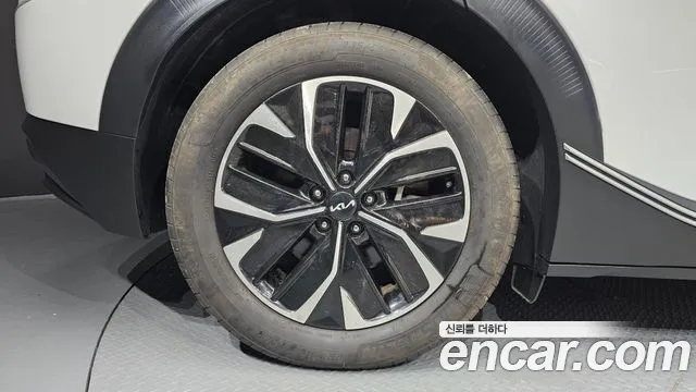 Kia EV6 — Фото автомобиля 5
