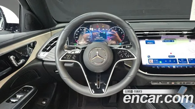 Mercedes-Benz E-Class — Фото автомобиля 13