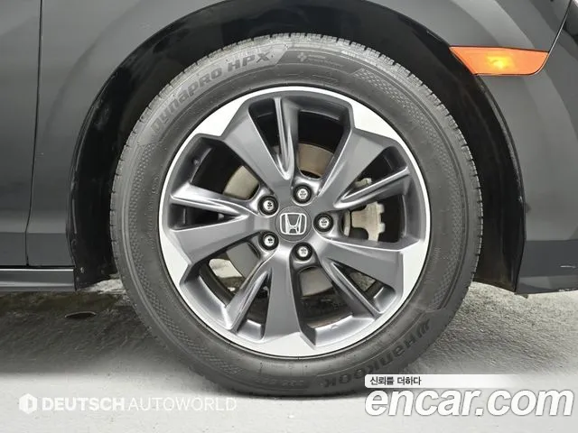 Honda Odyssey — Фото автомобиля 20