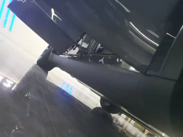 Tesla Model Y — Фото автомобиля 20