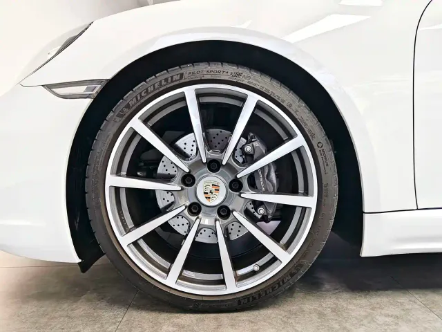 Porsche 718 — Фото автомобиля 18