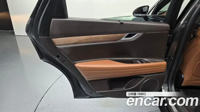 Genesis G80 RG3 — Фото автомобиля 14