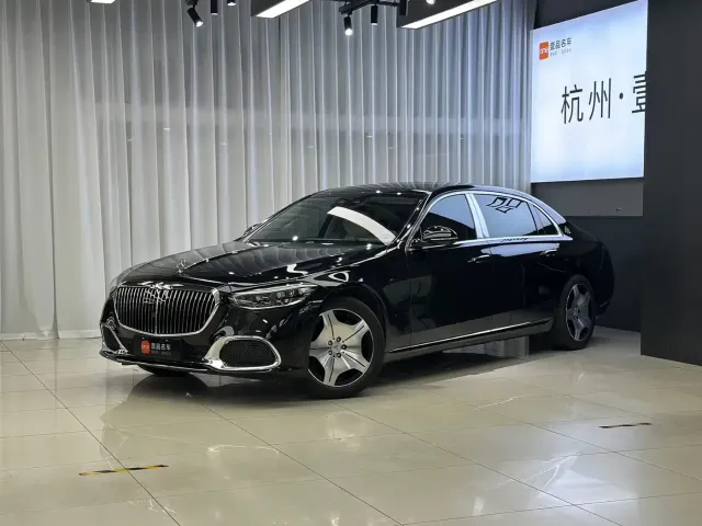 Фотография автомобиля — Mercedes-Benz Maybach S-Class