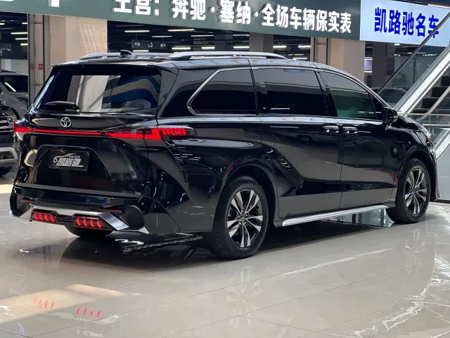 Toyota Granvia — Фото автомобиля 19