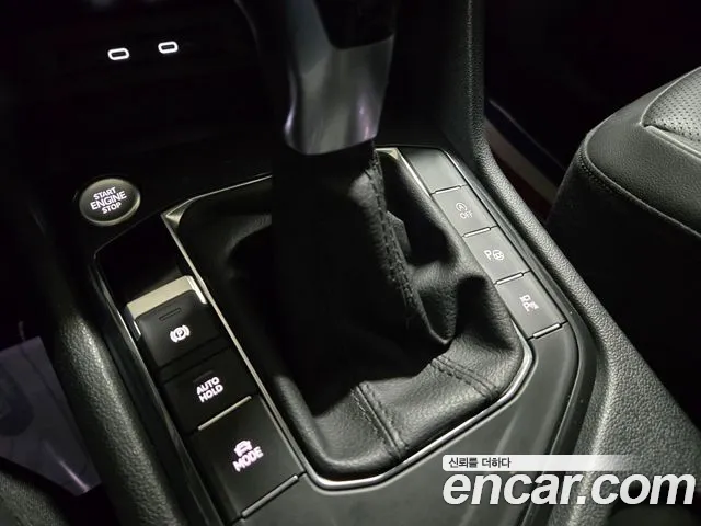 Volkswagen Tiguan — Фото автомобиля 12