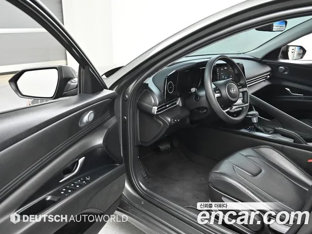 Hyundai AVANTE Avante (CN7) — Фото автомобиля 11