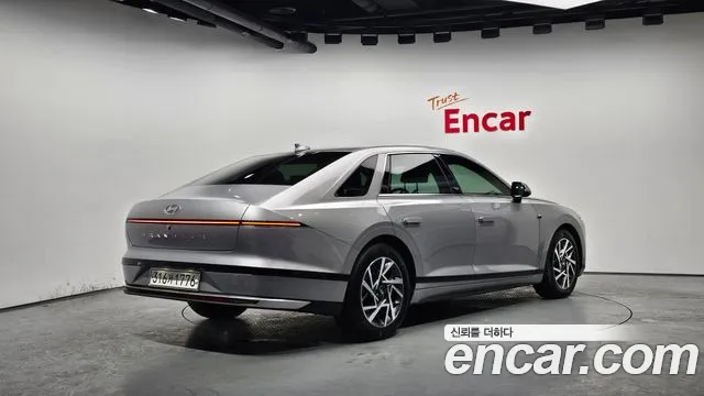 Hyundai Grandeur Grandeur (GN7) 3.5 LPG 2WD (Такси) — Фото автомобиля 2