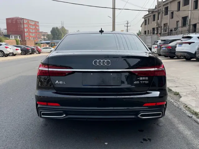 Audi A6L — Фото автомобиля 8