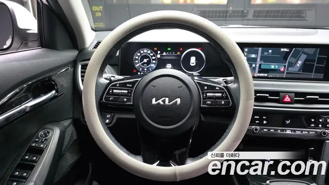 Kia Seltos Новый Seltos Бензин 2.0 2WD — Фото автомобиля 13