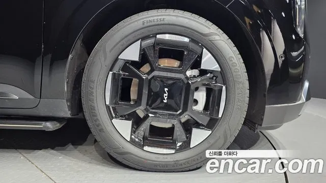 Kia Carnival — Фото автомобиля 6