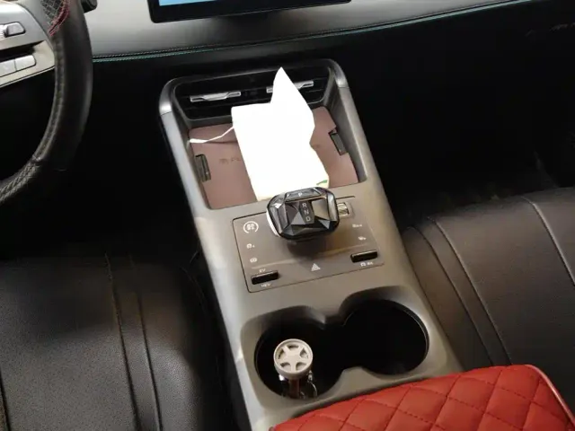 BYD Qin PLUS — Фото автомобиля 16