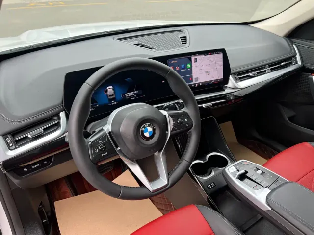 BMW X1 — Фото автомобиля 12