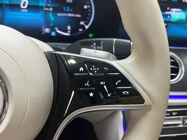 Mercedes-Benz E-Class — Фото автомобиля 16