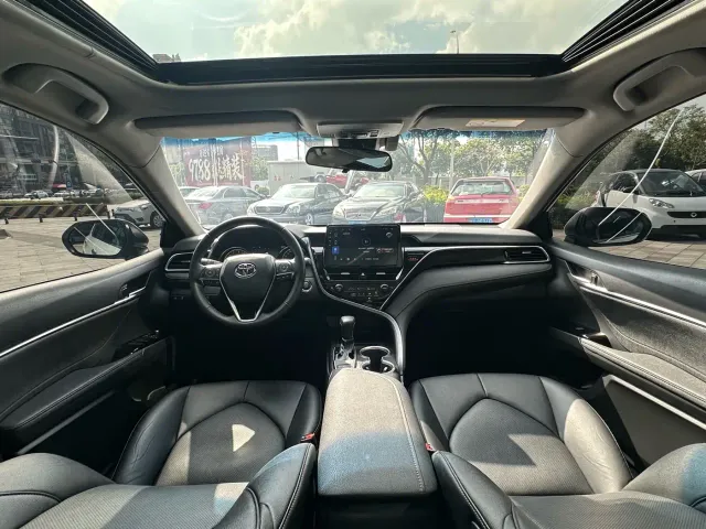 Toyota Camry — Фото автомобиля 15