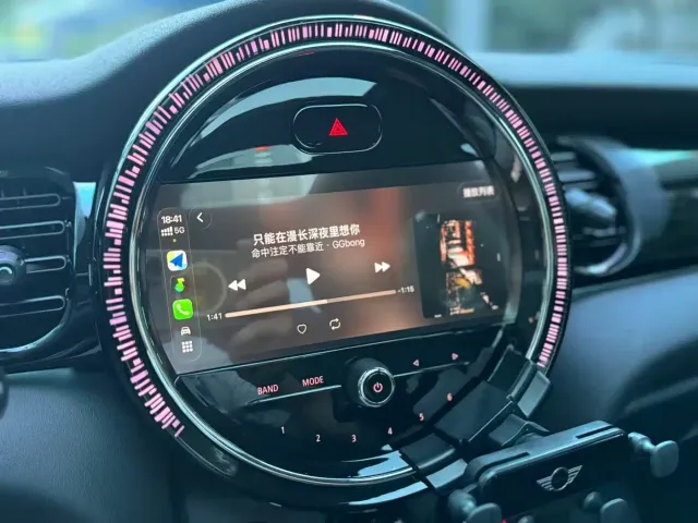 MINI Hatch — Фото автомобиля 14