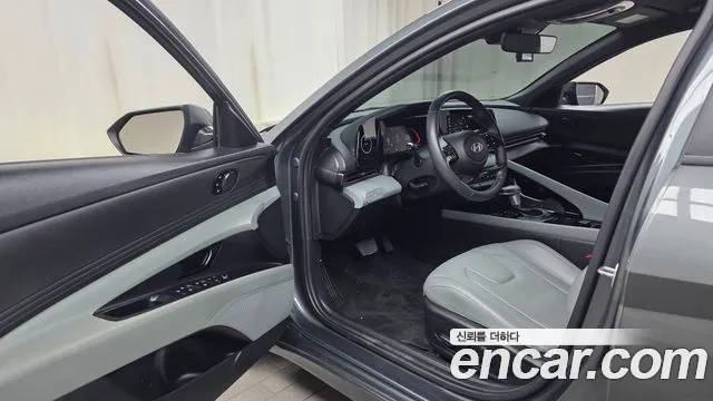Hyundai AVANTE Новый Avante (CN7) — Фото автомобиля 10