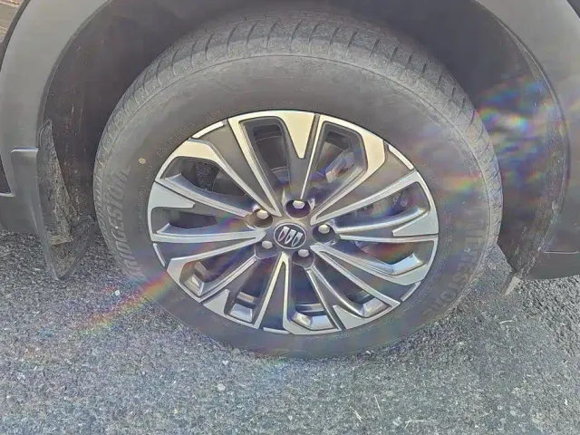 Buick Envision Plus — Фото автомобиля 6