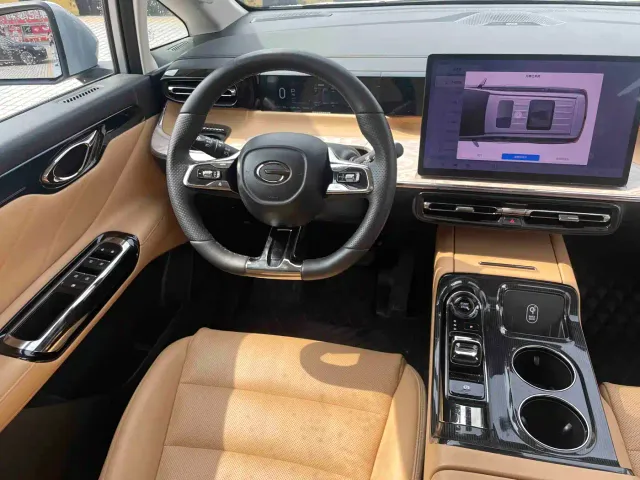 GAC Trumpchi E8 — Фото автомобиля 10