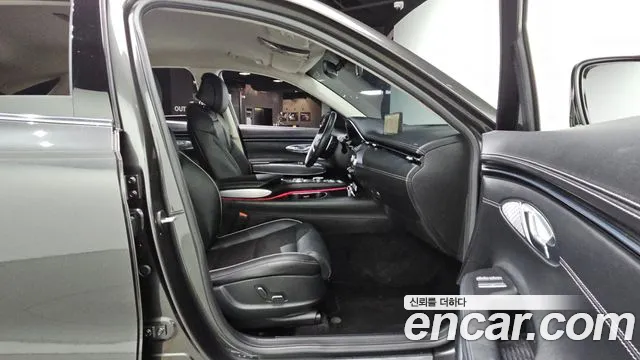 Genesis GV70 — Фото автомобиля 17