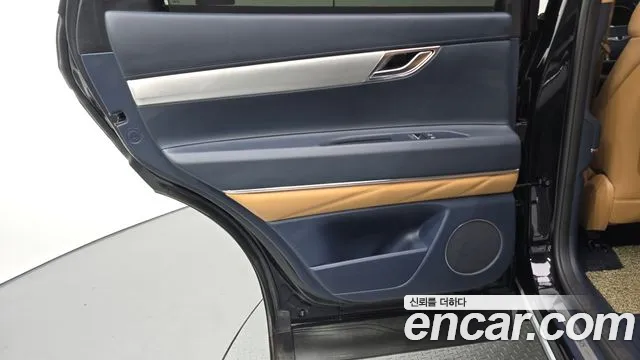 Genesis GV80 — Фото автомобиля 14