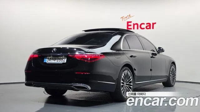 Mercedes-Benz S-Class — Фото автомобиля 2