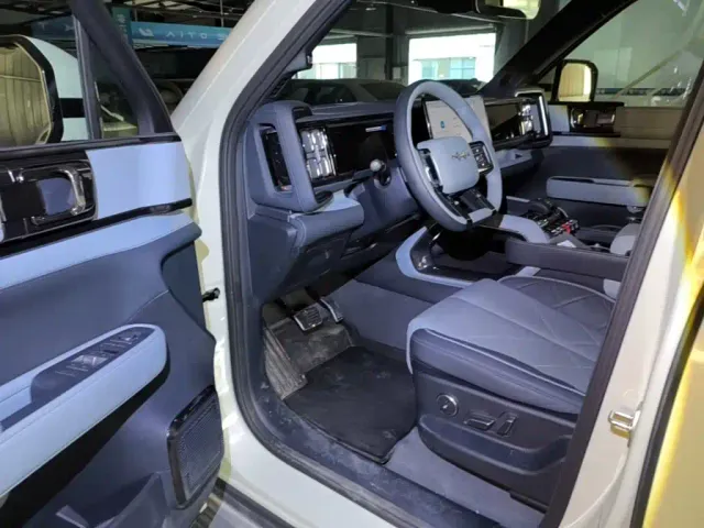 BYD FangChengBao Leopard 5 — Фото автомобиля 15