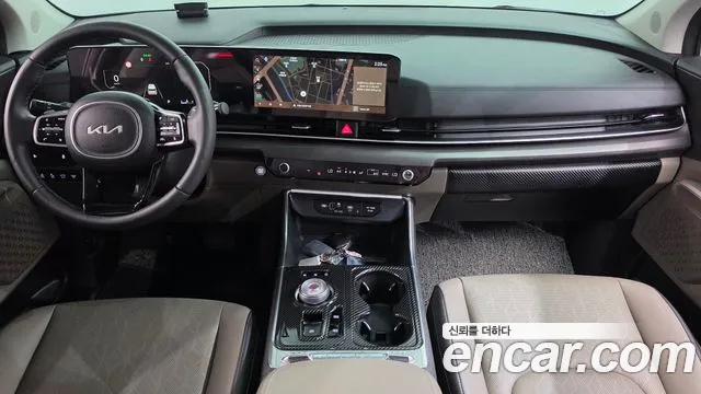 Kia Carnival Generation 4 — Фото автомобиля 7