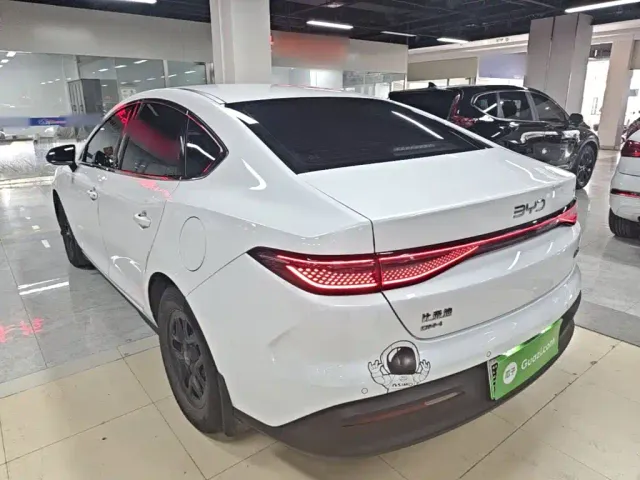 BYD Seal 05 DM-i — Фото автомобиля 4