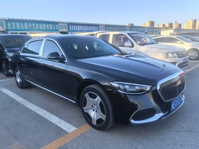 Фотография автомобиля — Mercedes-Benz Maybach S-Class