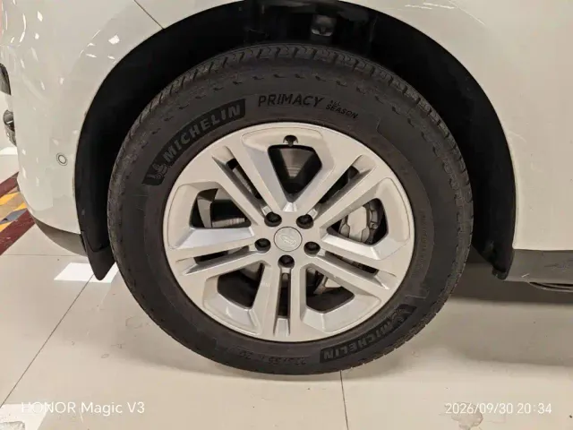 Land Rover Range Rover Sport — Фото автомобиля 2