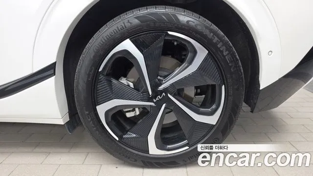 Kia EV6 — Фото автомобиля 5