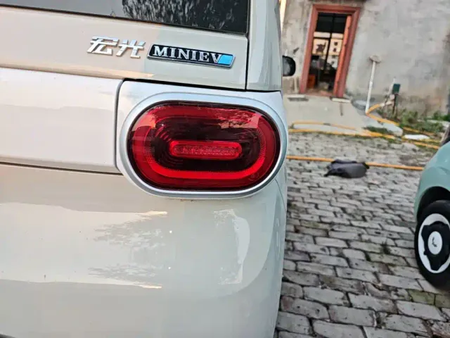 Wuling Hongguang Mini EV — Фото автомобиля 7