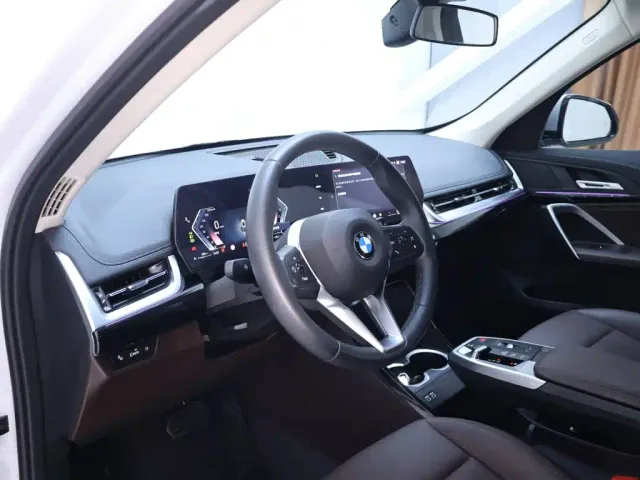 BMW X1 — Фото автомобиля 11