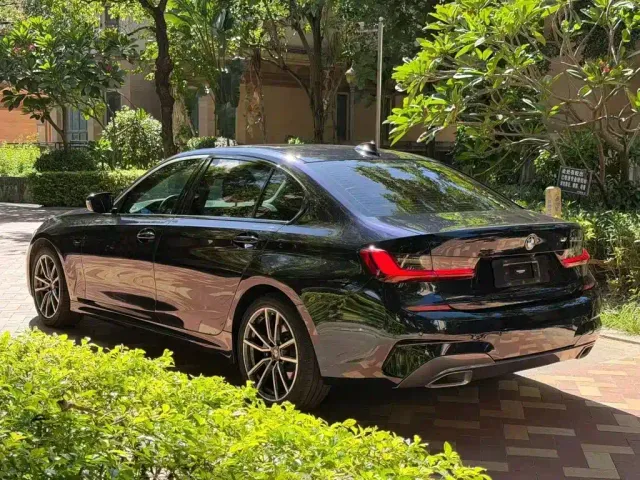 BMW 3 Series — Фото автомобиля 7