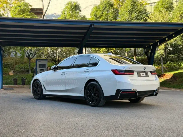 BMW i3 — Фото автомобиля 6