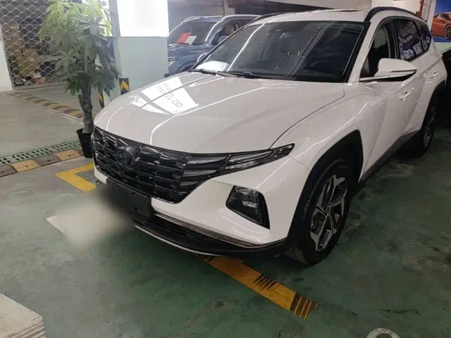 Фотография автомобиля — Hyundai Tucson
