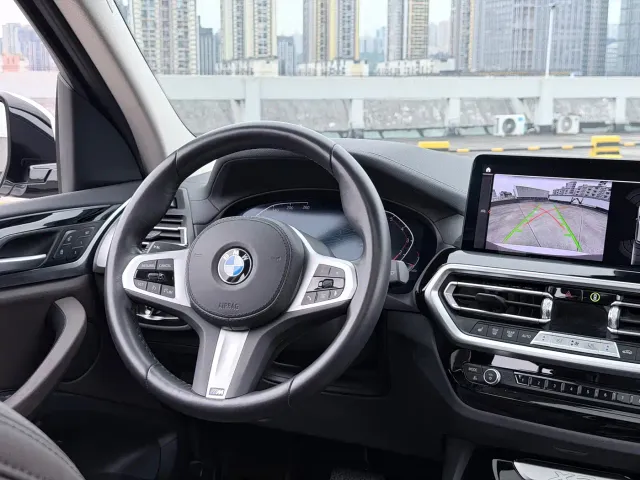 BMW X3 — Фото автомобиля 12