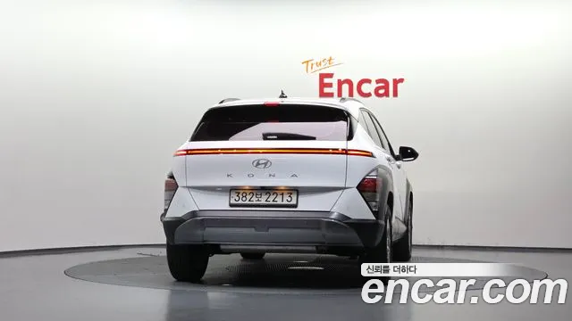 Hyundai Kona — Фото автомобиля 4