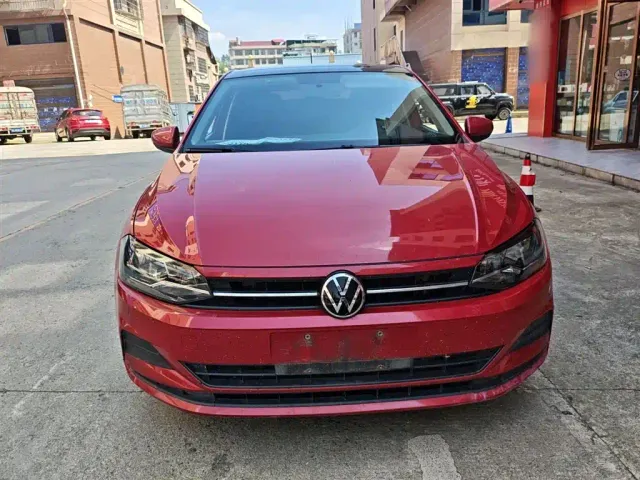 Volkswagen Polo — Фото автомобиля 2