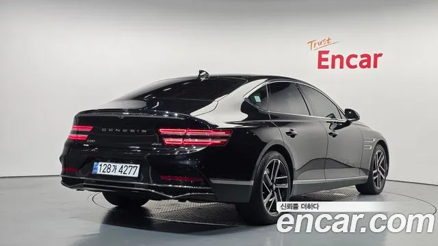 Genesis G80 RG3 — Фото автомобиля 2
