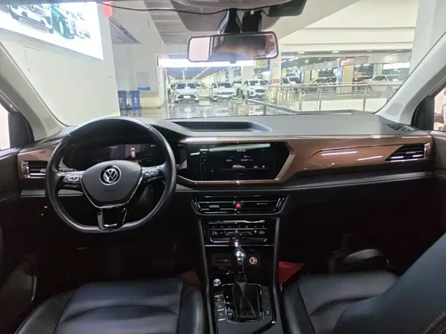 Volkswagen Tharu — Фото автомобиля 9