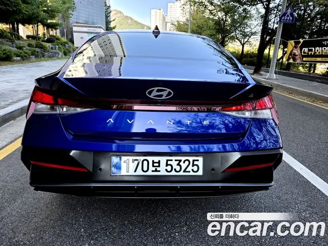 Hyundai Avante CN7 — Фото автомобиля 5