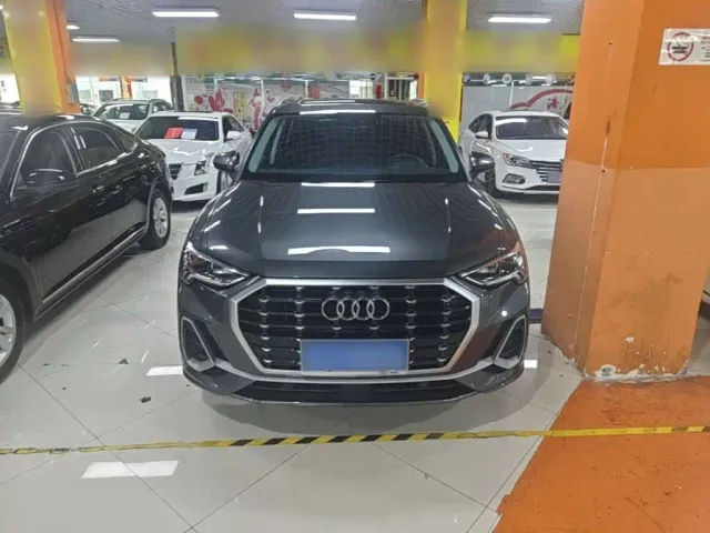 Audi Q3 — Фото автомобиля 2