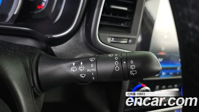 Renault-KoreaSamsung QM6 Новый QM6 2.0 GDe LE Signature 2WD — Фото автомобиля 13