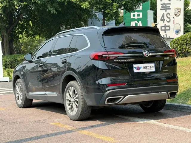 Buick Envision Plus — Фото автомобиля 4