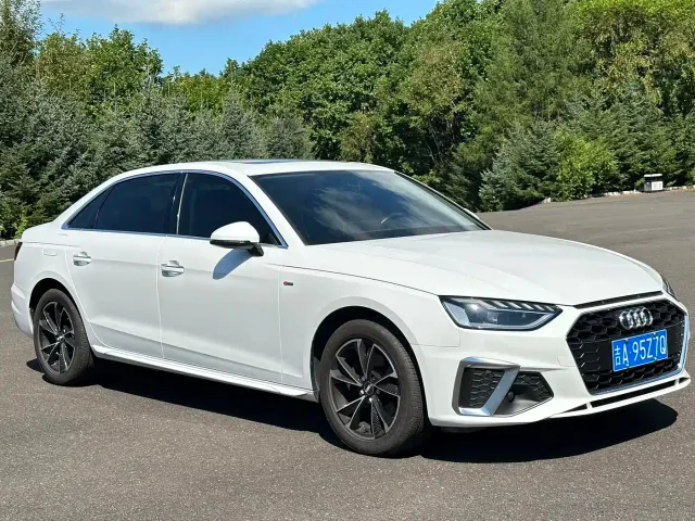 Audi A4L — Фото автомобиля 3