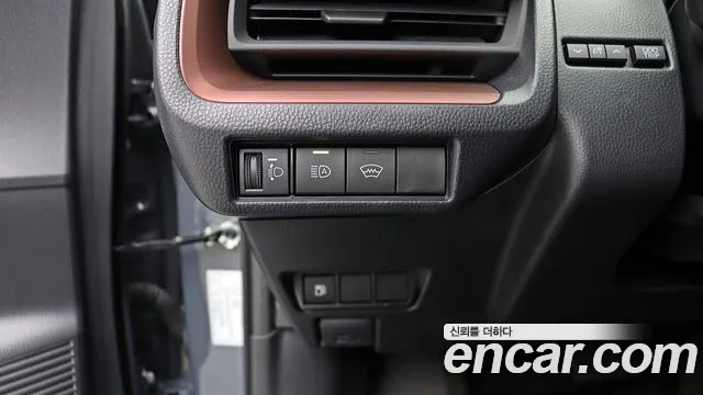 Toyota Prius Generation 5 — Фото автомобиля 15