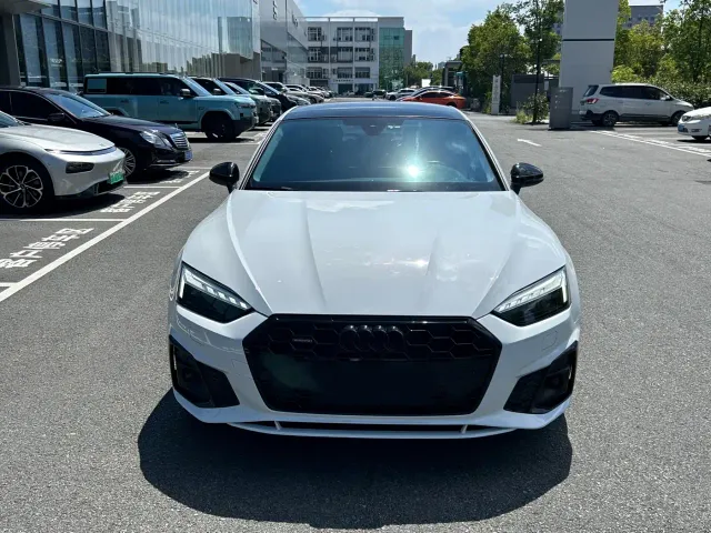 Audi Audi A5 (Import) 2024 Sportback 40 TFSI quattro Luxury Dynamic — Фото автомобиля 2