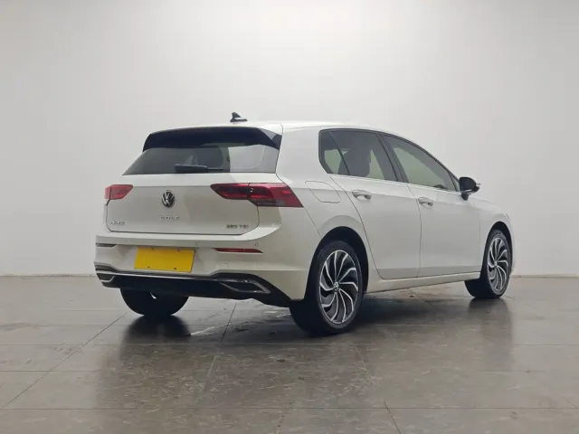 Volkswagen Golf — Фото автомобиля 3